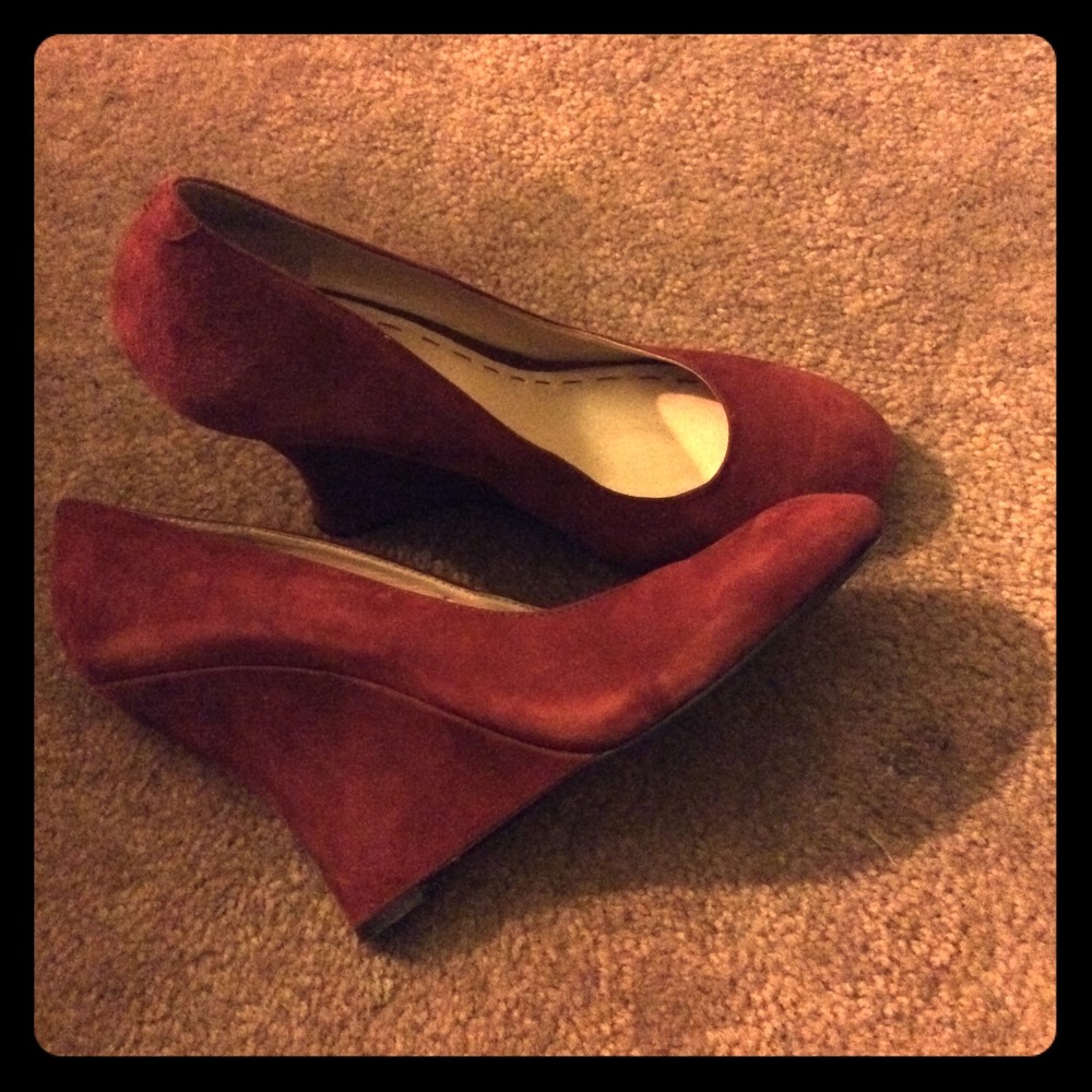 Wedge pumps